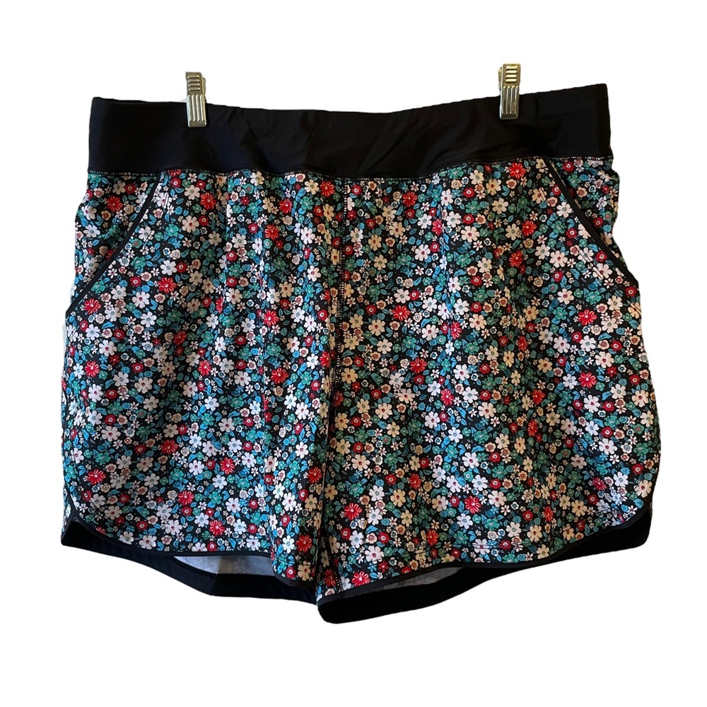 Lands End 5” Black Floral Swim Shorts 20W